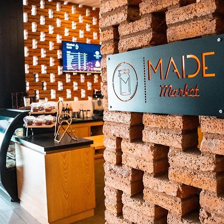Doubletree By Hilton Celaya Celaya  Luaran gambar