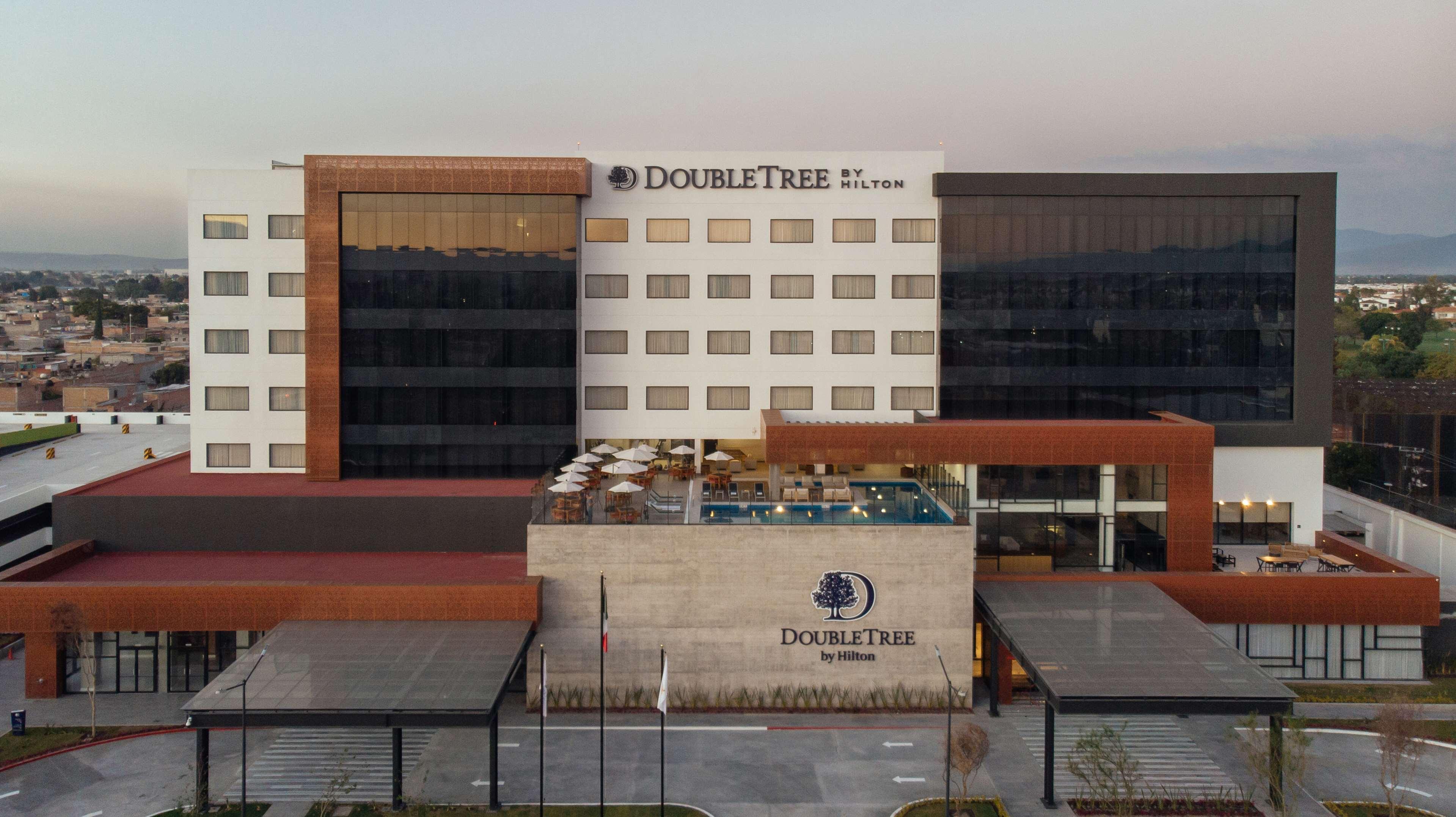 Doubletree By Hilton Celaya Celaya  Luaran gambar