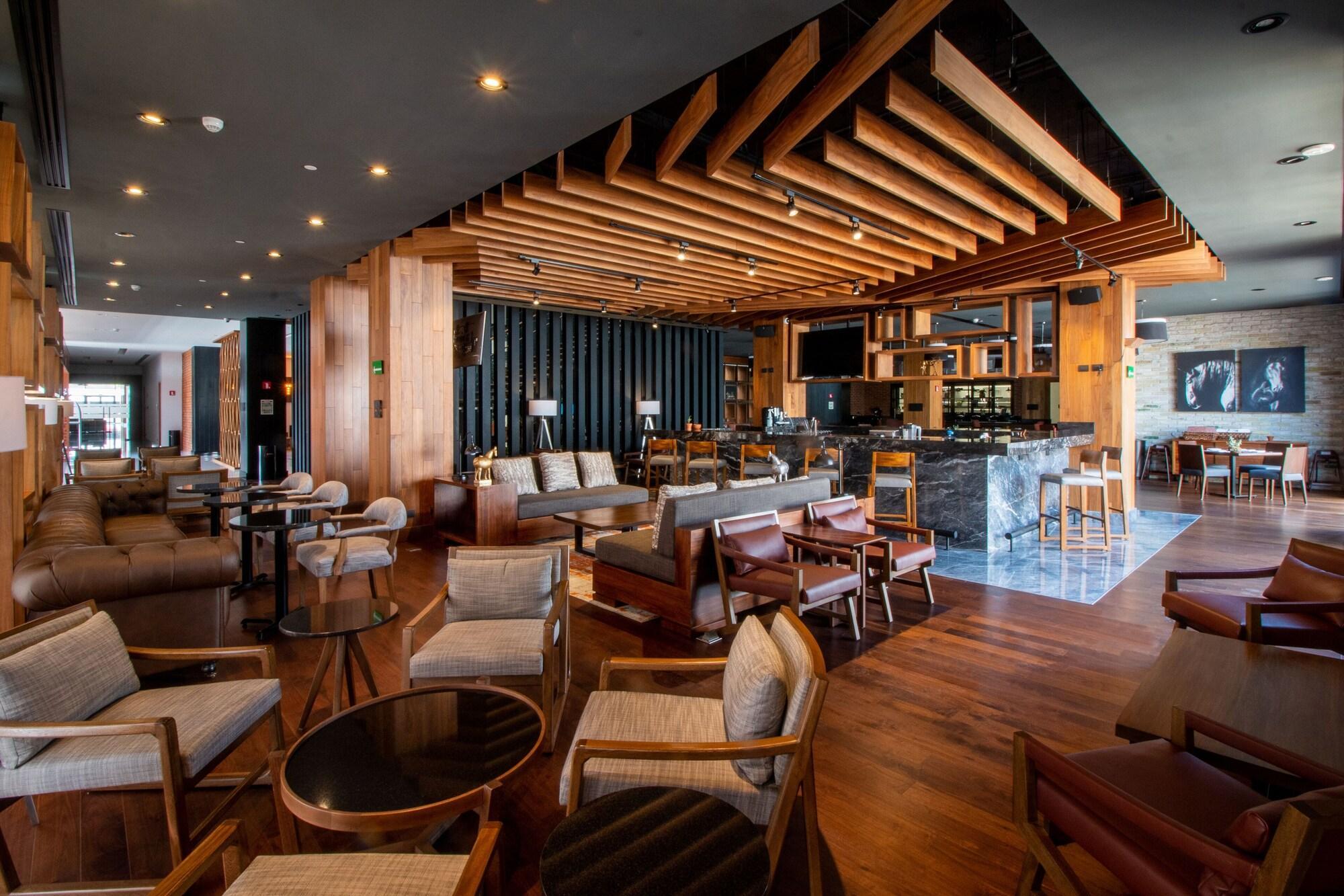 Doubletree By Hilton Celaya Celaya  Luaran gambar